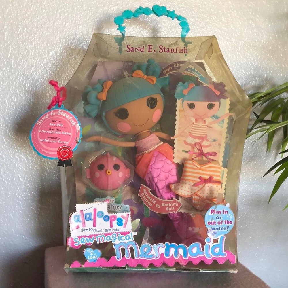 NEW Lalaloopsy Sew Magical Mermaid Sand E. Starfish Doll Accessories Pet Figure
